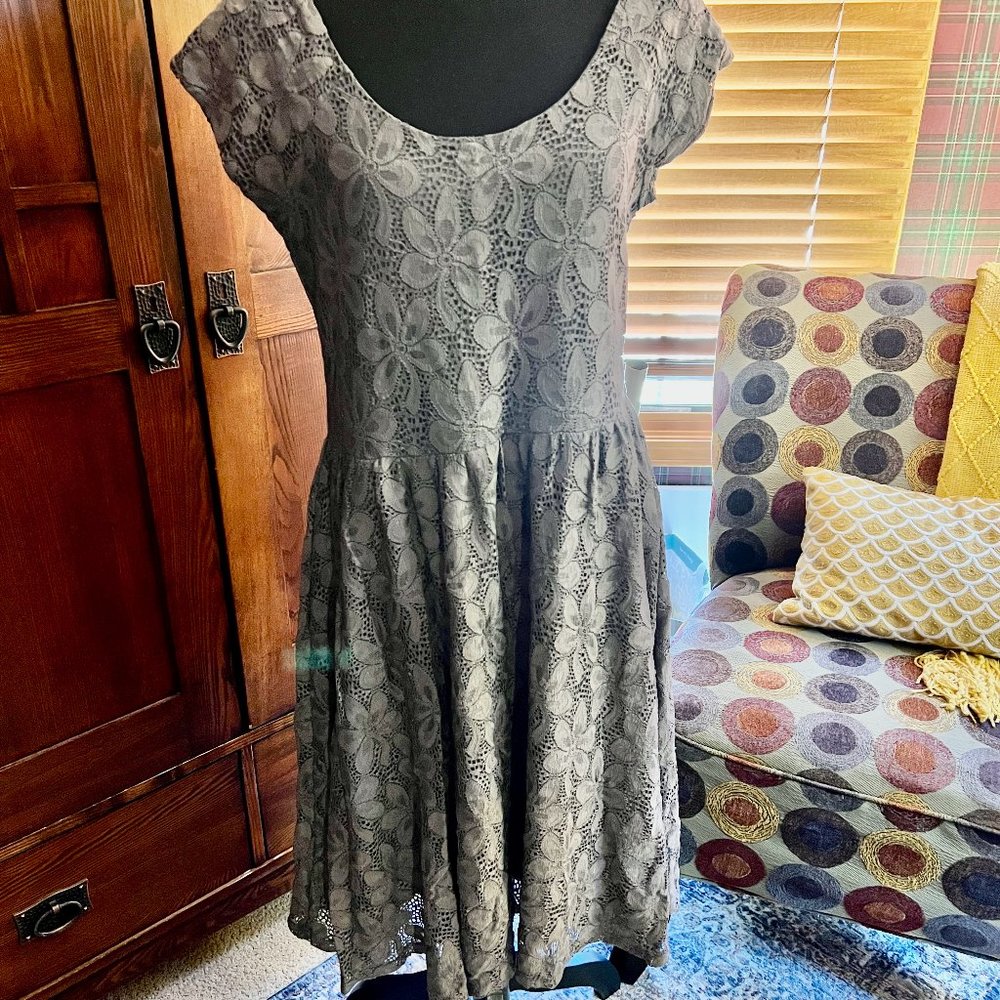 Garnet Hill Gray Lace Overlay Dress Size 12